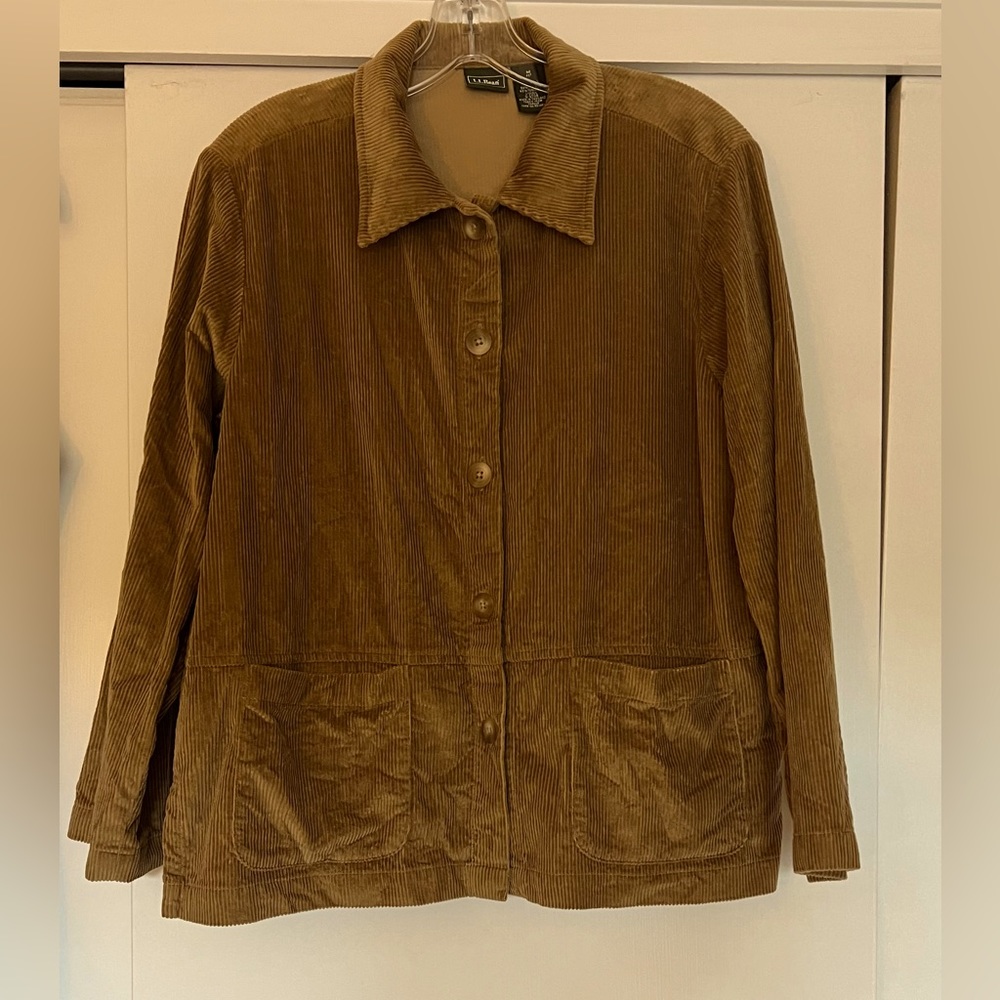 LL Bean camel corduroy chore jacket. Sz M
